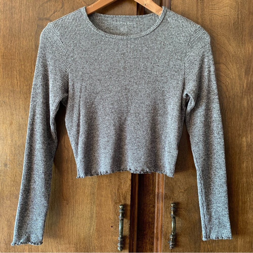 American Eagle Gray Ribbed Crop Long-Sleeve Top